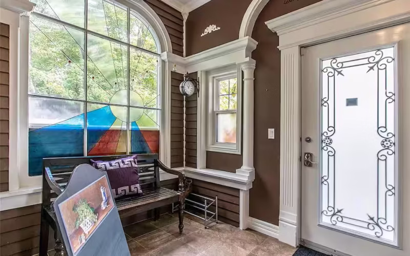 Front entrance hall